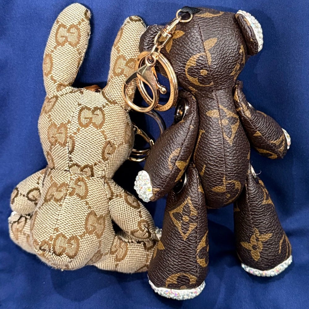 👑✅PRICE FIRM✅ Plush Key Chain Rabbit & Bear Duo Set. Brand New! - Picture 5 of 17